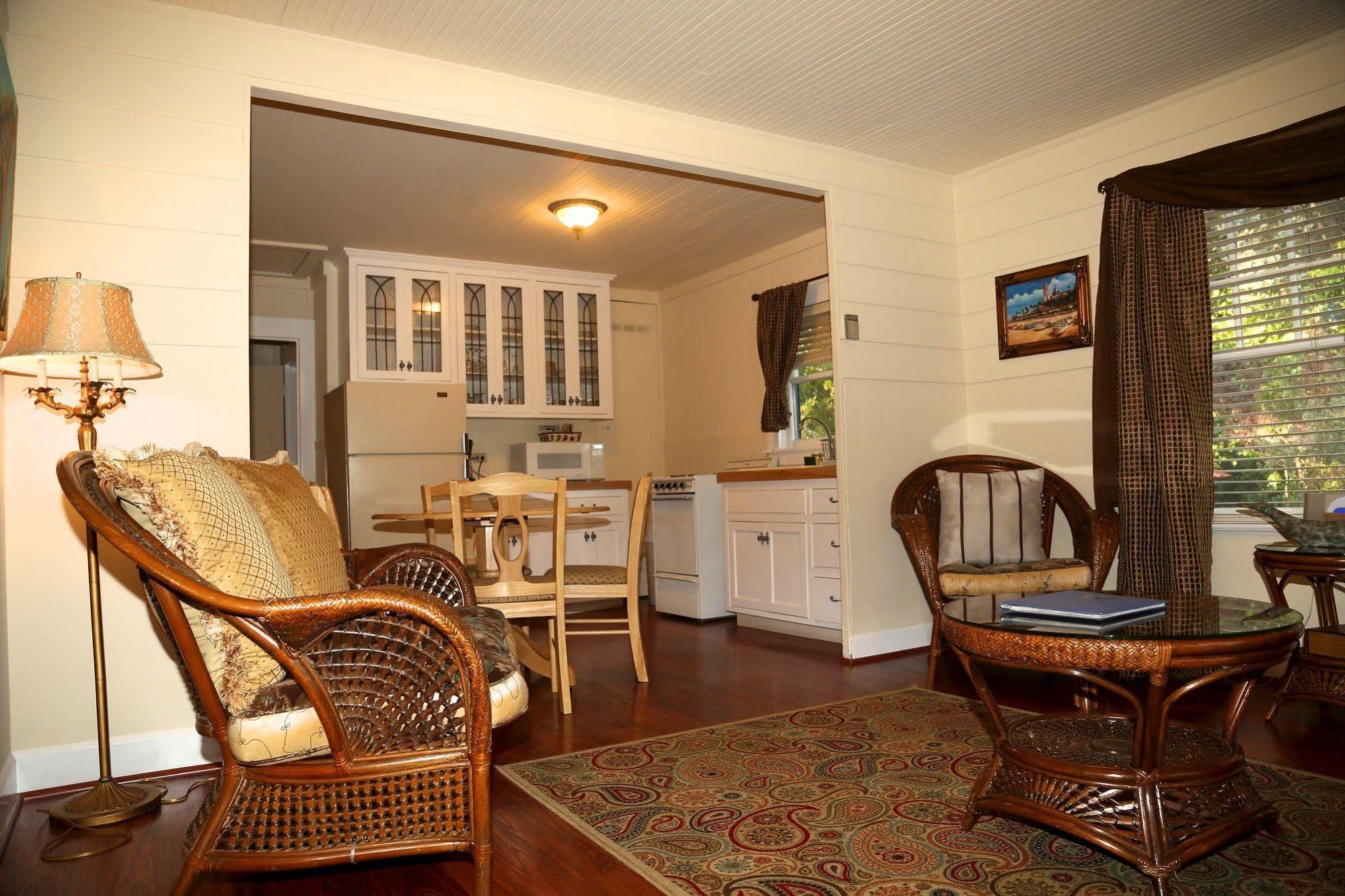 Monarch Cove Inn Capitola Exterior photo